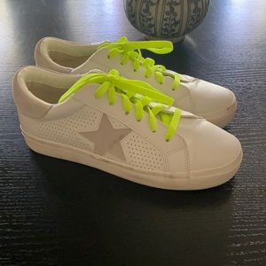 Steve Madden Distressed Star Tennis Shoes